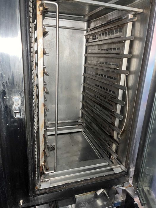 Piec konwekcyjno-parowy ELECTROLUX