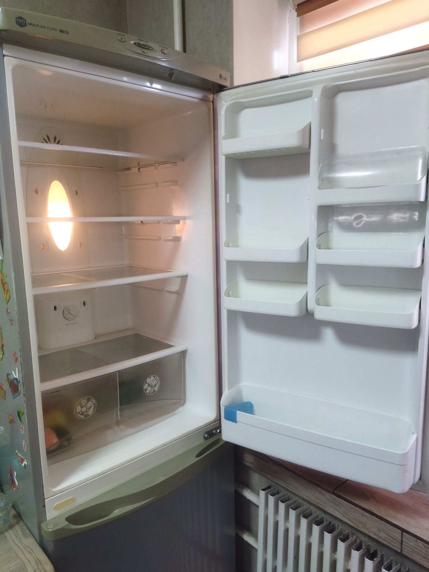 Продам холодильник LG
