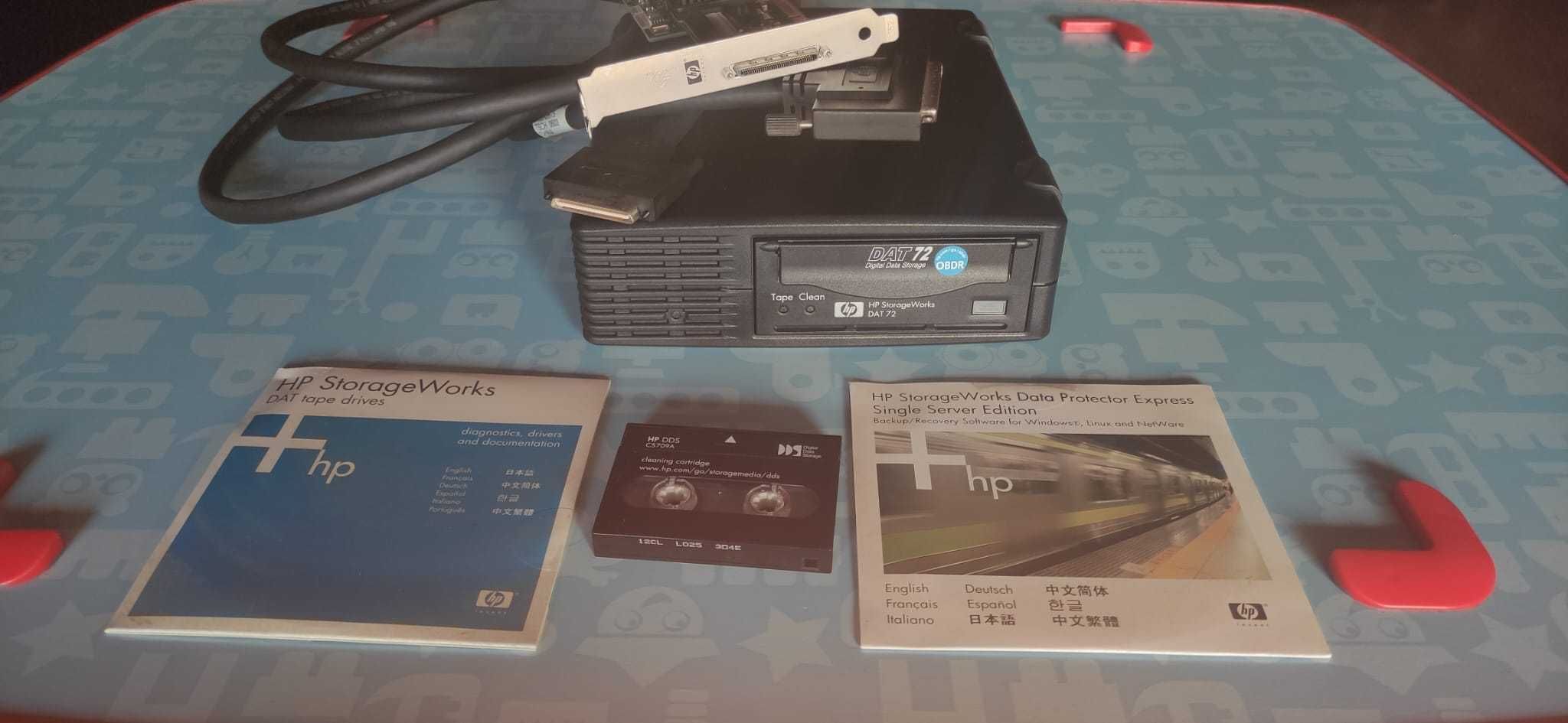 HP STORAGEWORKS Dat 72 External tape drive Q1523B