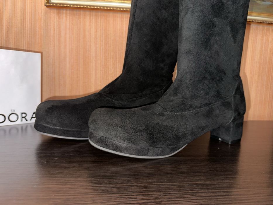 Нові 42-43 розмір ботфорди чорні стрейч шикарні