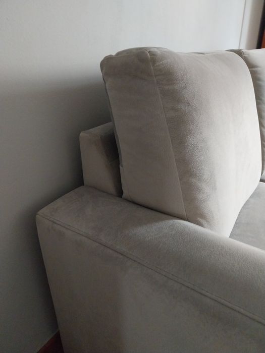 Sofá 2 lugares Como Novo 190×90.
