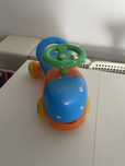Andarilho bebe com algum uso