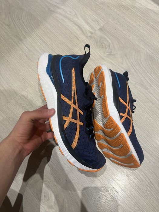 Asics чоловічі 44