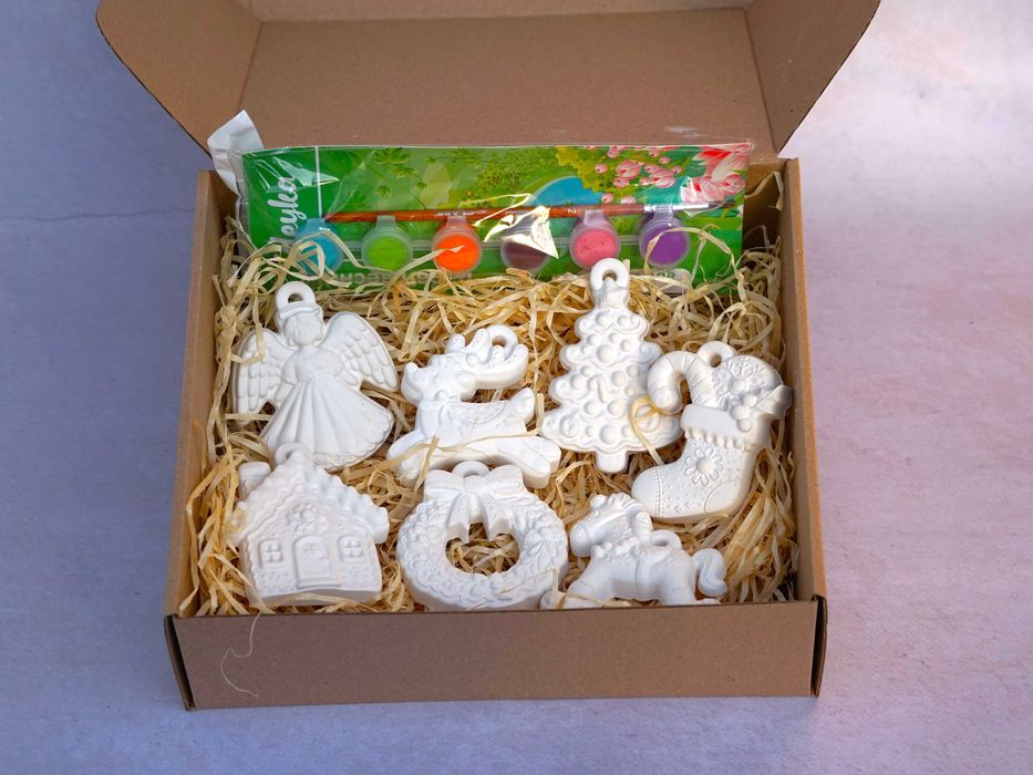 Набір для творчості "Ялинкові прикраси" 7шт гіпсових іграшок.