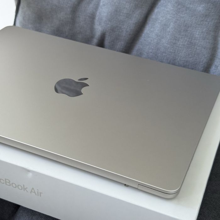 Apple Macbook Air 2022 m2