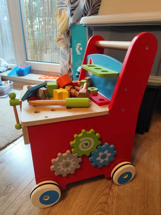 Chodzik/warsztat majsterkowicza drewniany z narzędziami