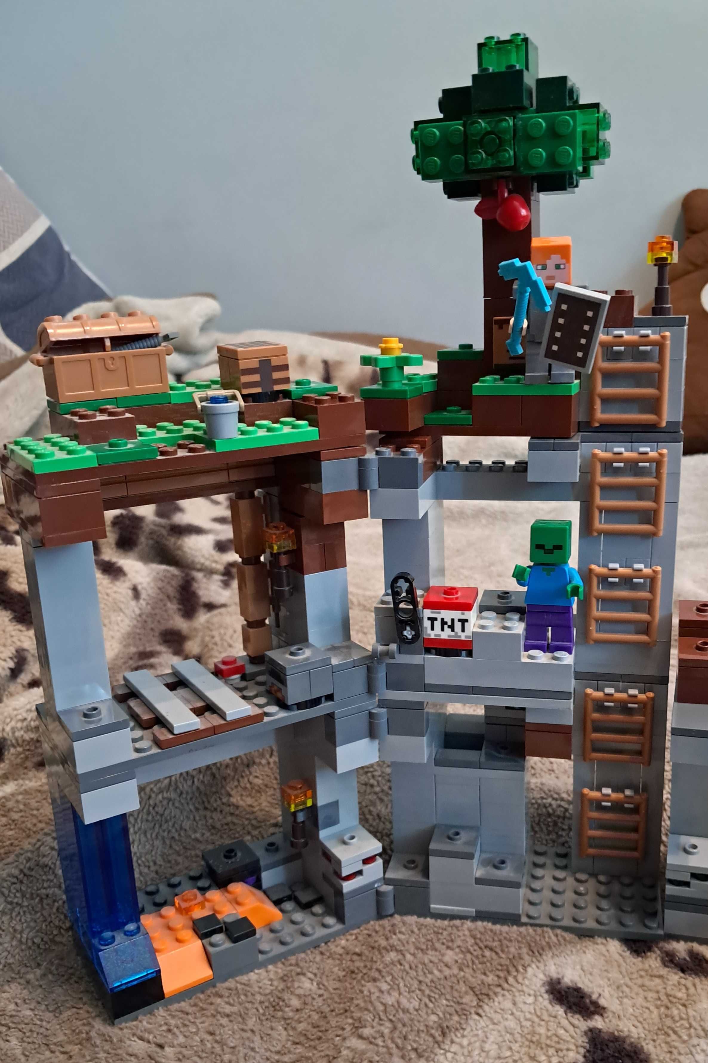 Lego Miecraft Przygoda na Skale Macierzystej