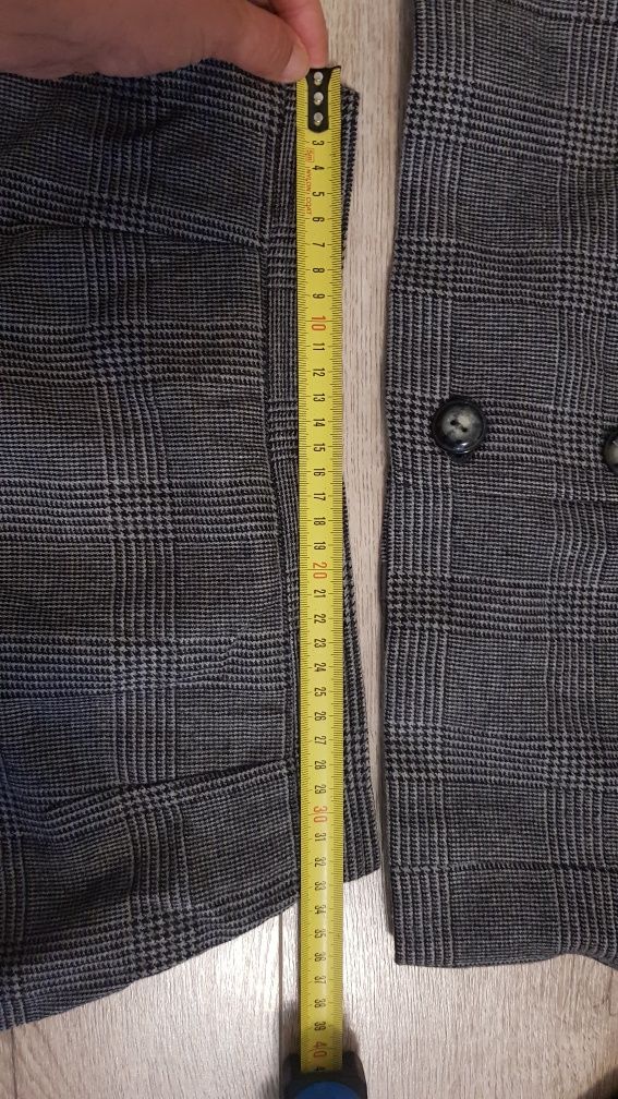 Жіночий костюм Valentino р.42