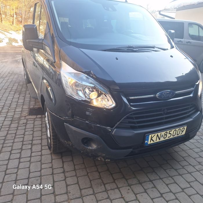 Samochód 8 osobowy BUS USZKODZONY