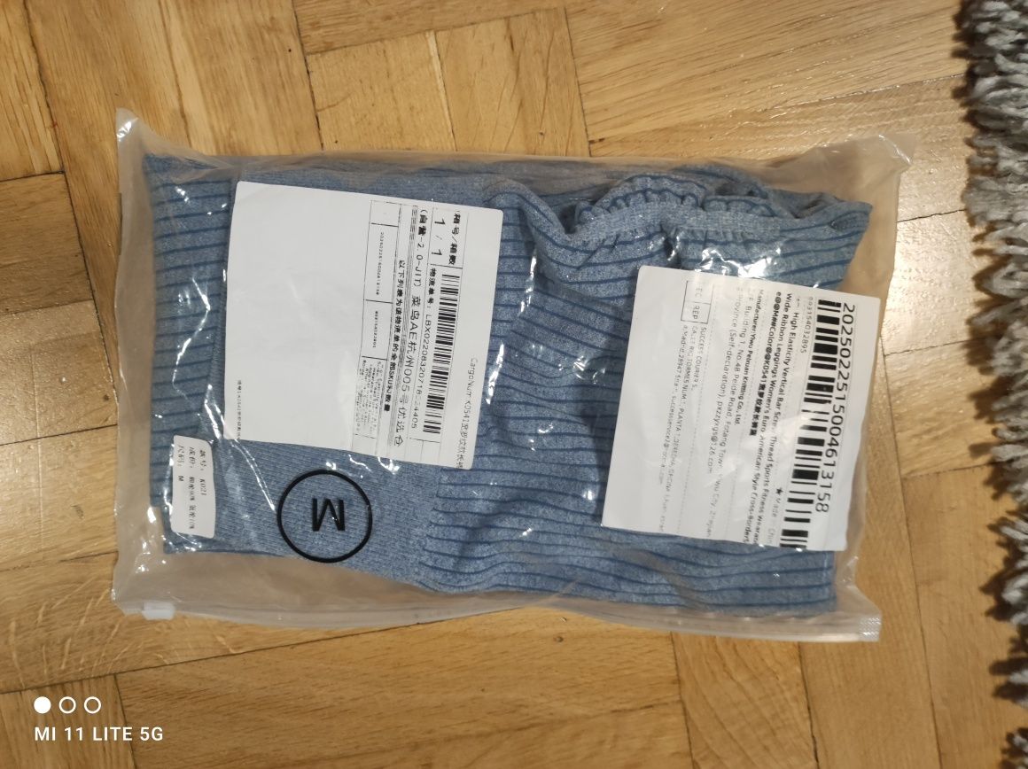 Nowe legginsy paski pasy specjalny szew Glamour r. M