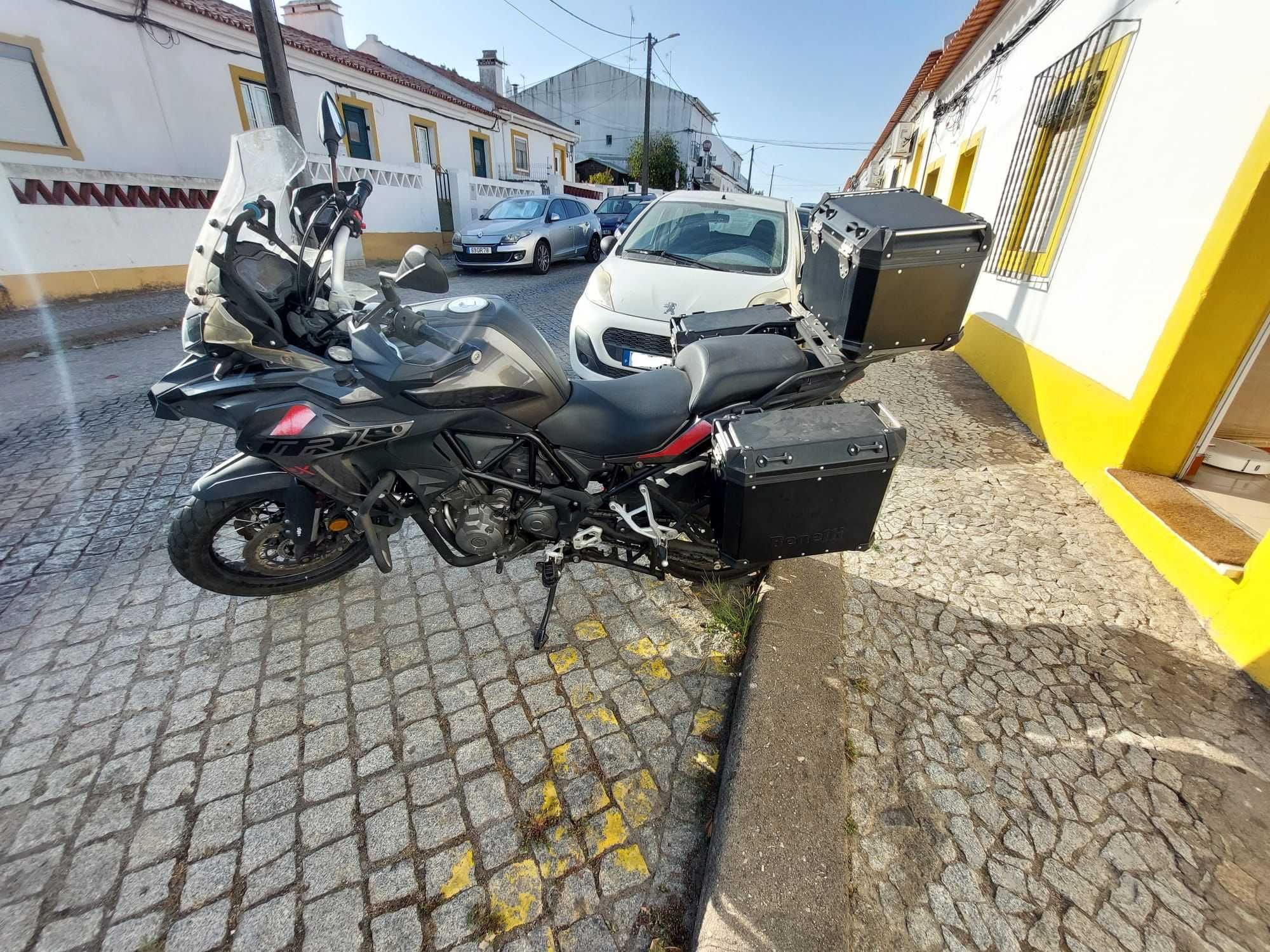 Benelli TRK 502x