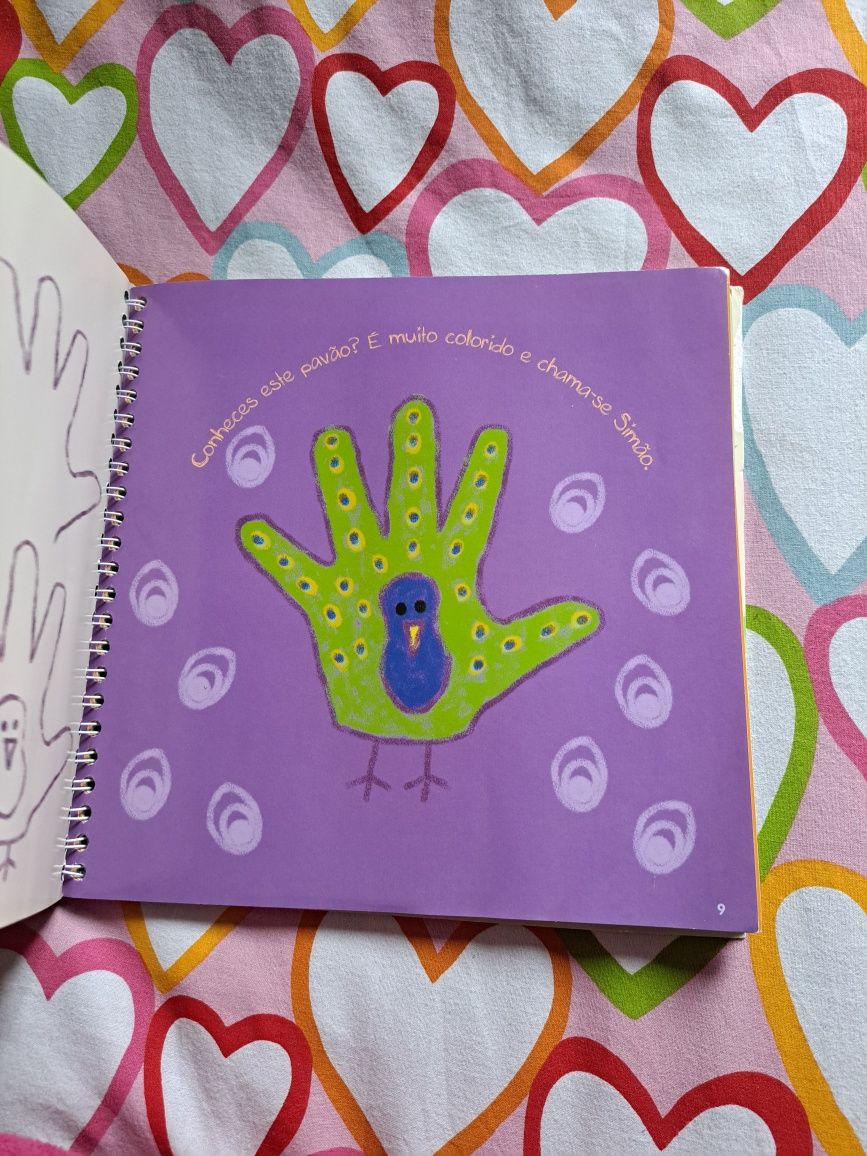 Livro para criança desenhar com as mãos