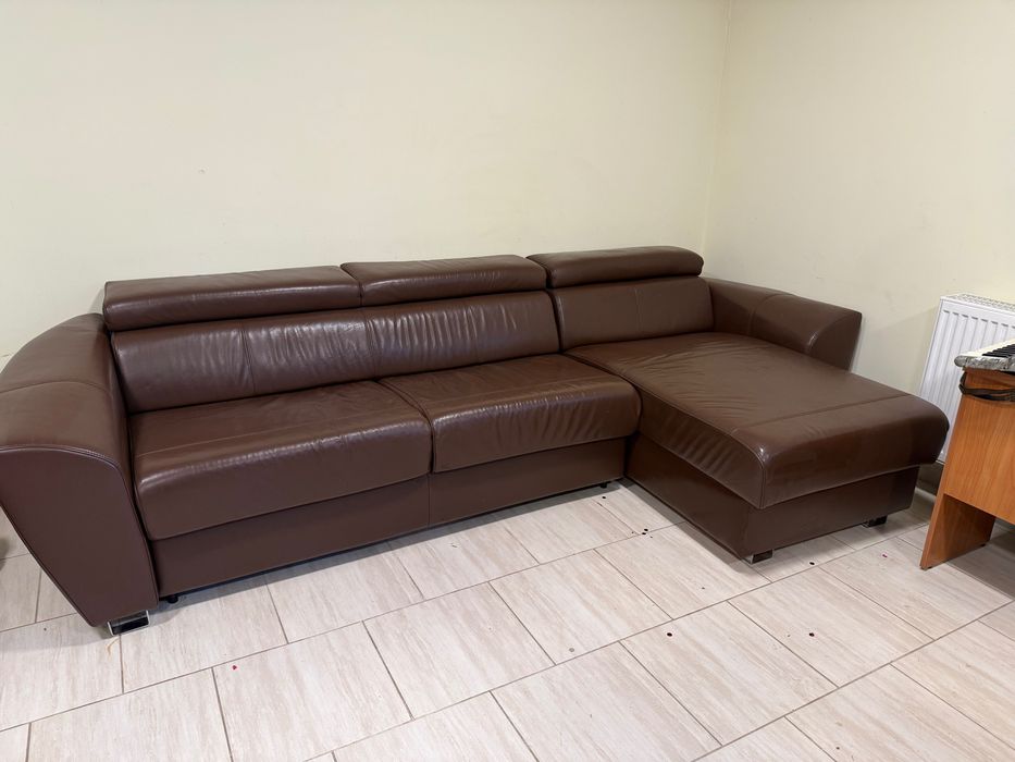 Narożnik skórzany brązowy z funkcją spania