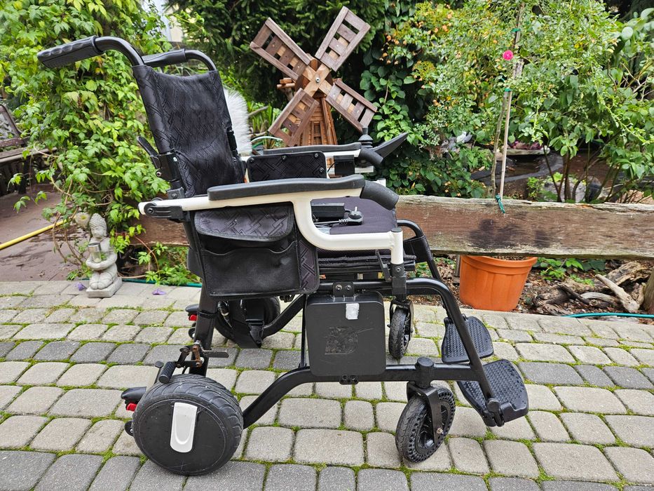 Elektryczny wózek inwalidzki Wheelie Electric + nowa bateria