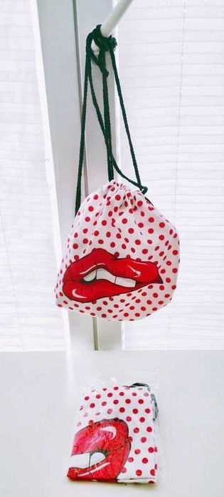 PREZENT Plecak typu worek NA JESIEŃ, ZIMĘ czerwony, usta #00s #pinup