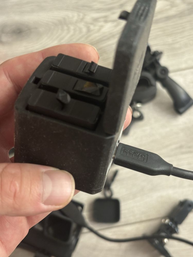 Go pro hero7.  Екшен камера аксесуари батерея змінна кейс заряду 7 8 9