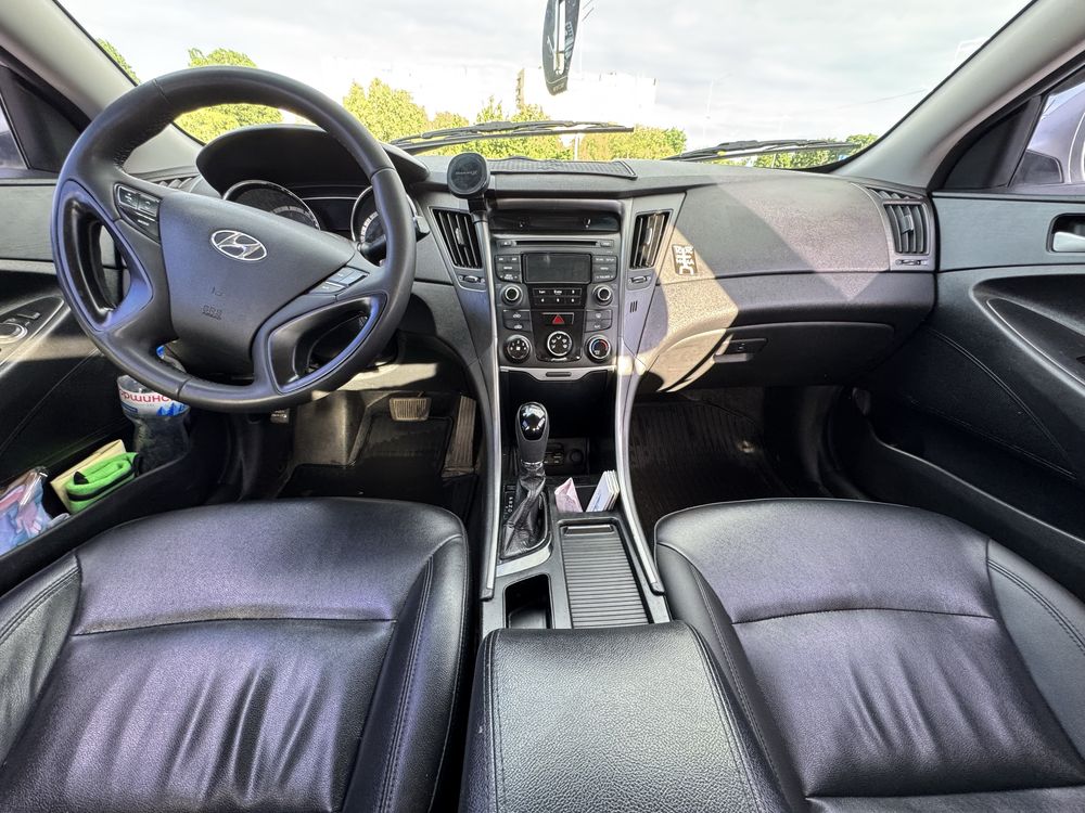 Продам машину Hyundai Sonata 2013 року