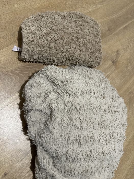 Koc beżowy + poszewki