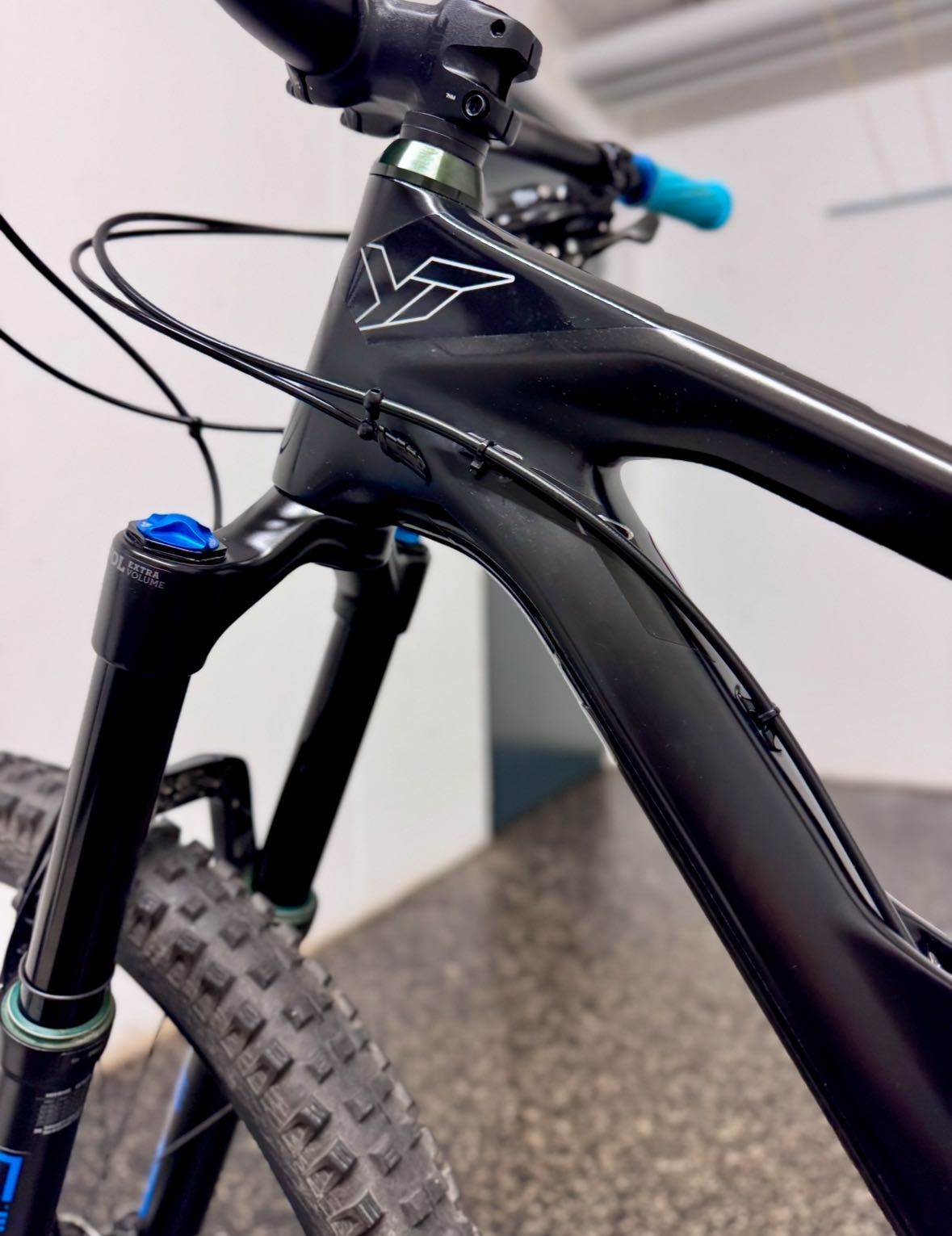YT  Jeffsy CF  jak NOWY Rama L 27,5 Fox 36 Elite/ Performance Elite XO