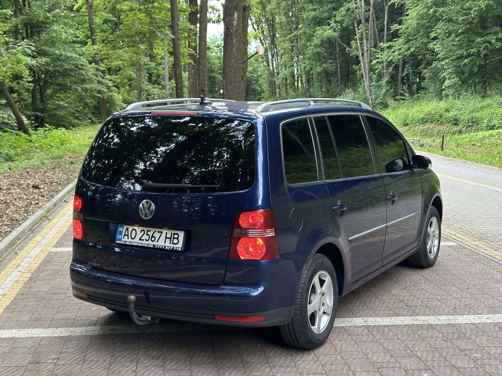 Volkswagen Touran 2007 2.0 TDI