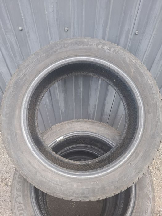 215 55 r18 goodyear