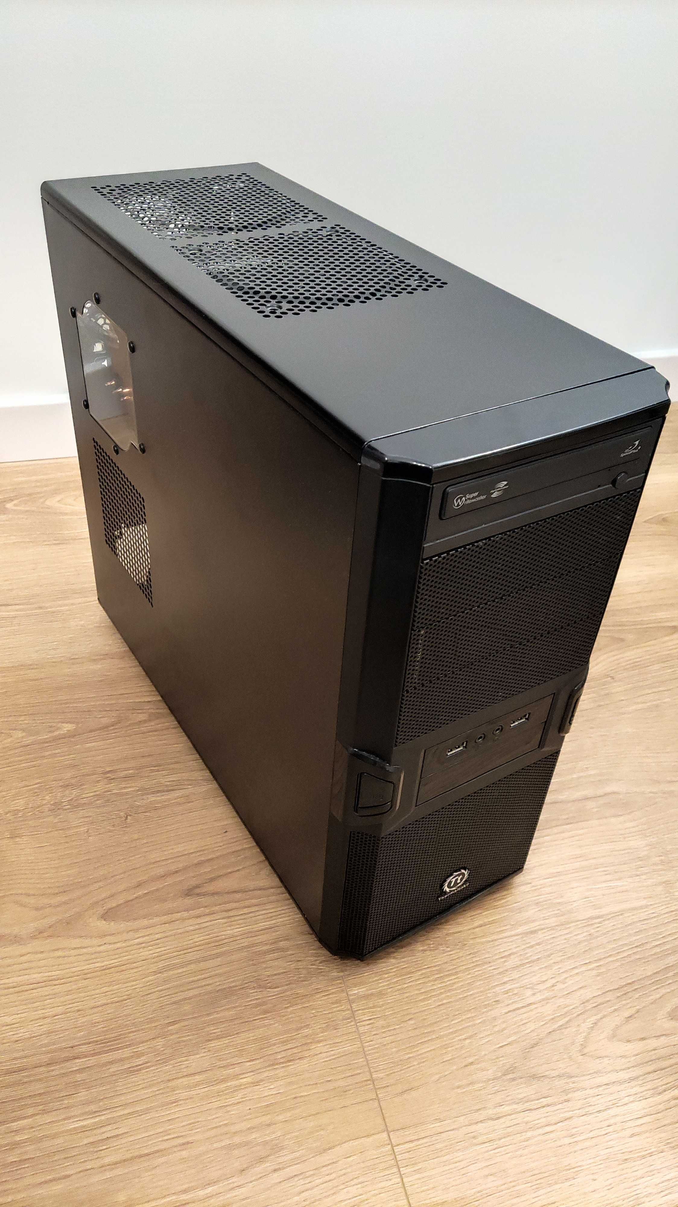 i5-6600k, Fortis 3, Asus Z170-P, 16GB DDR4 3200MHz CL16, HDD 1TB+500GB