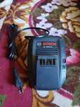 Ładowarka Bosch 18 v nowa
