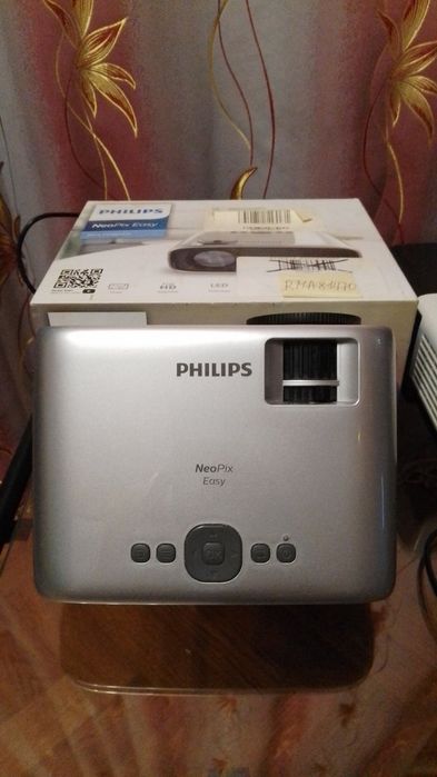 Проектор  Epson EMP -X52