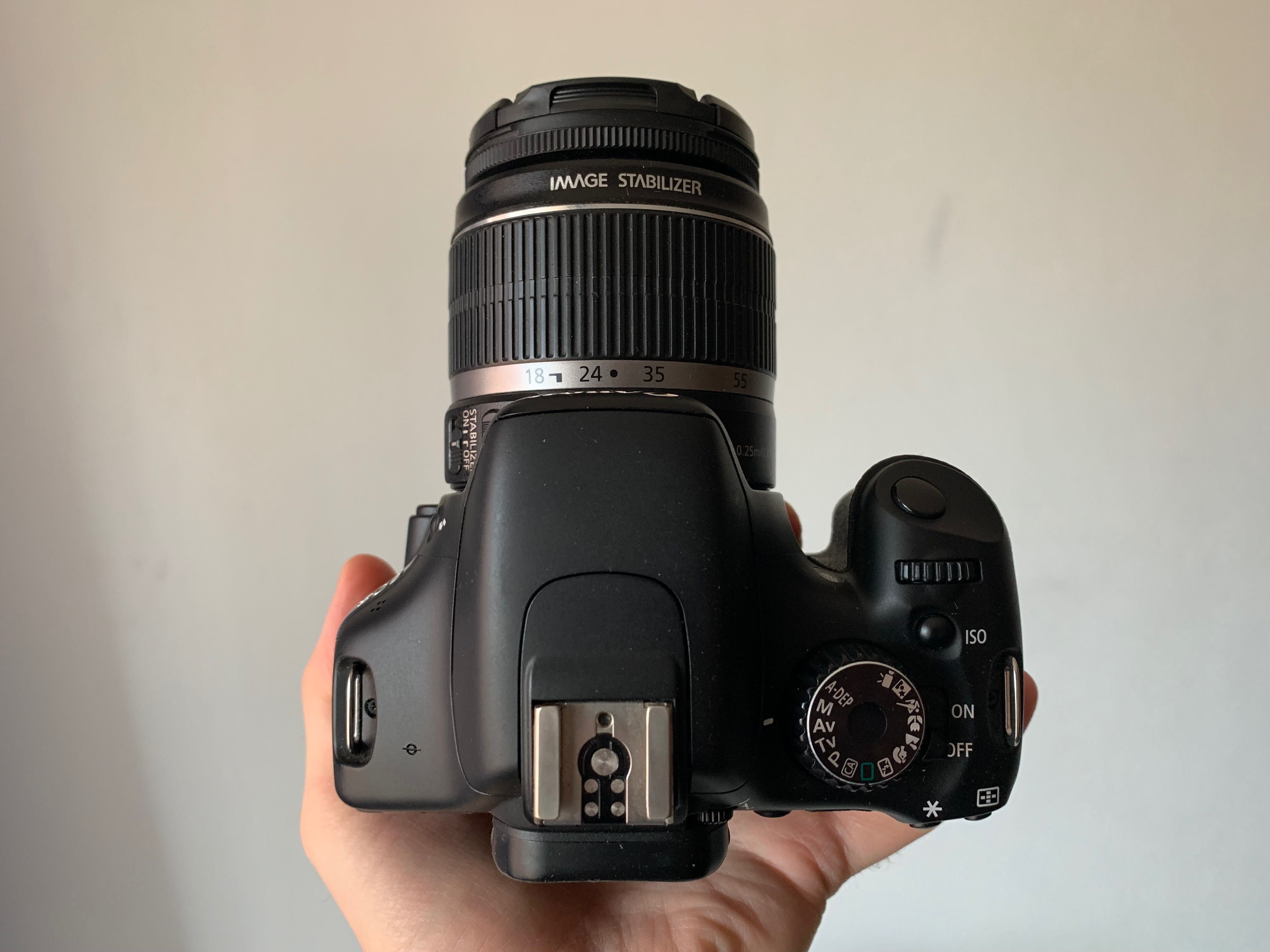 Canon 550D Kit 18-55 фотоаппарат