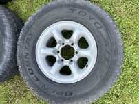 Kola do mitsubishi pajero 2