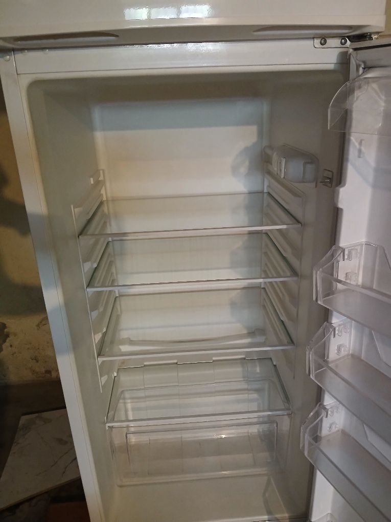 Frigorífico Tekka