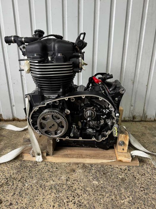 Двигун мотор Triumph Bober