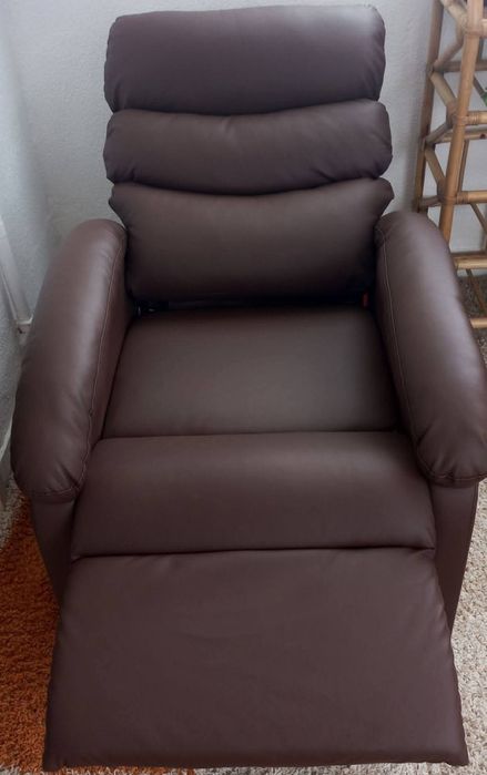 Vendo Poltrona Nova
