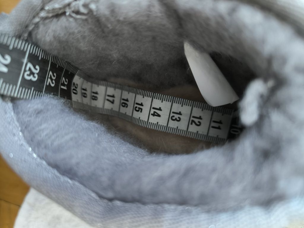Угі теплі на дівчинку р.28-29
