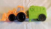 Sprzedam Hasbro Play-Doh Wheels Traktor.