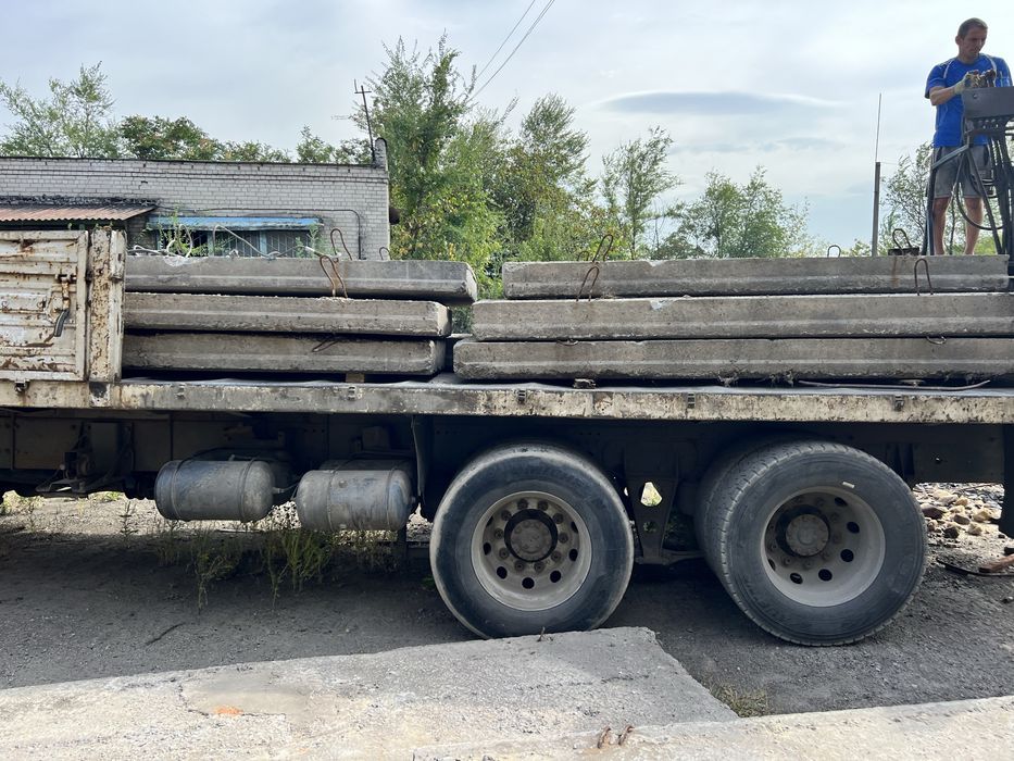 Продам плиты дорожные железобетонные