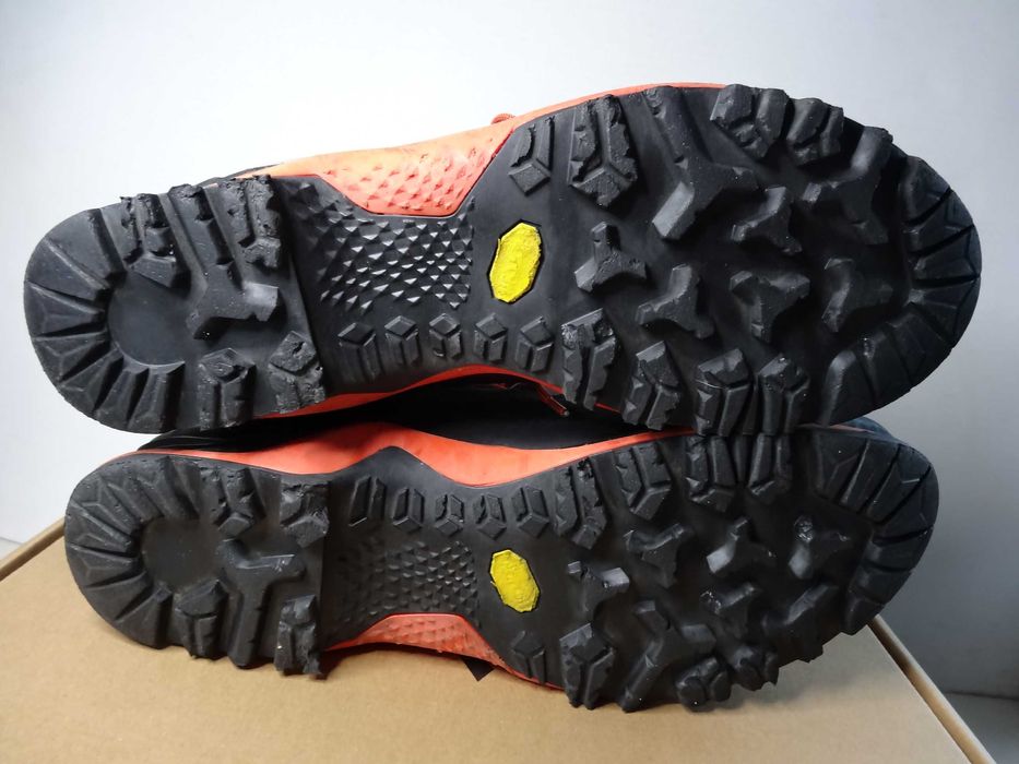 Buty SALEWA MS MTN TRAINER MID GTX roz 45 Gore-Tex Vibram Skóra