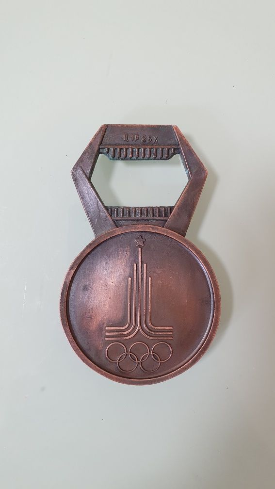Открывашка СССР Олимпиада 80 олимпийский мишка