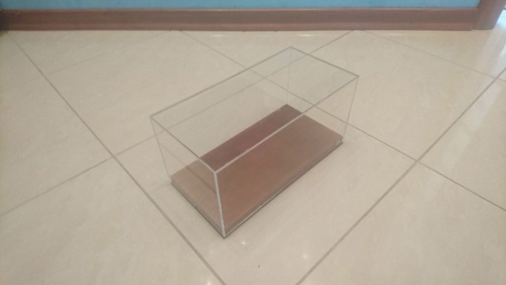 Сборная модель - Бокс для моделей DISPLAY НМ 300Х150Х150, 1/35,1/32