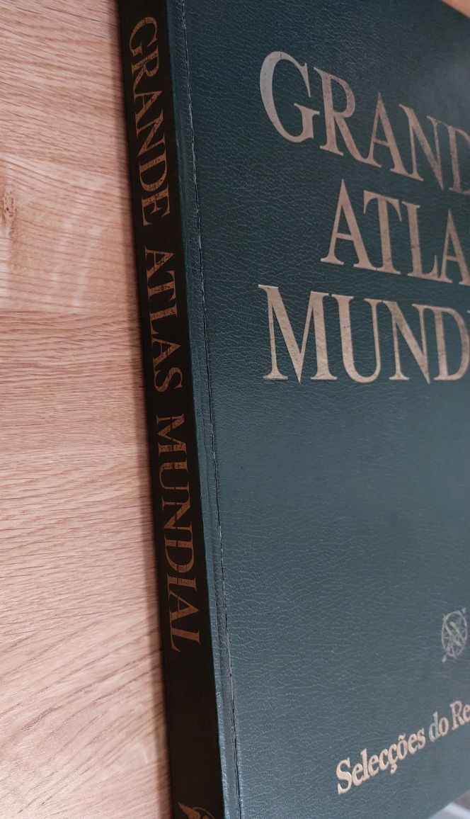 Livro Grande Atlas Mundial