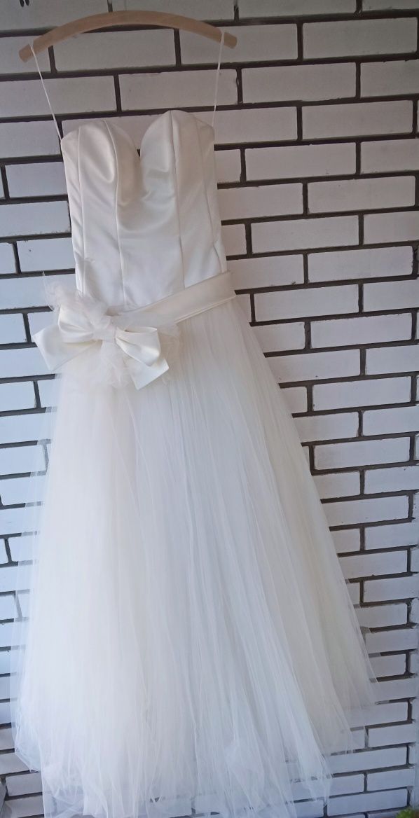 Suknia ślubna sukienka tiulowa gorsetowa wiązana 36 S