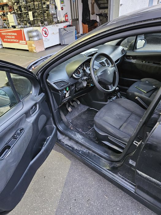 Peugeot 207 1.4i de 2007 para peças