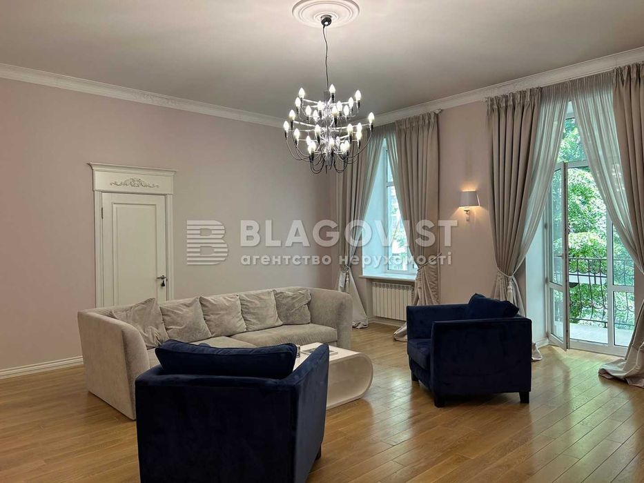 Продаж 3-к просторої квартири по Січових стрільців 10. Гарний ремонт