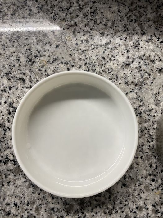 Termo com taça na tampa