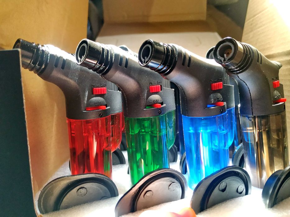 Пьезо  турбо зажигалка турбозажигалка для плиты. Запальничка турбо