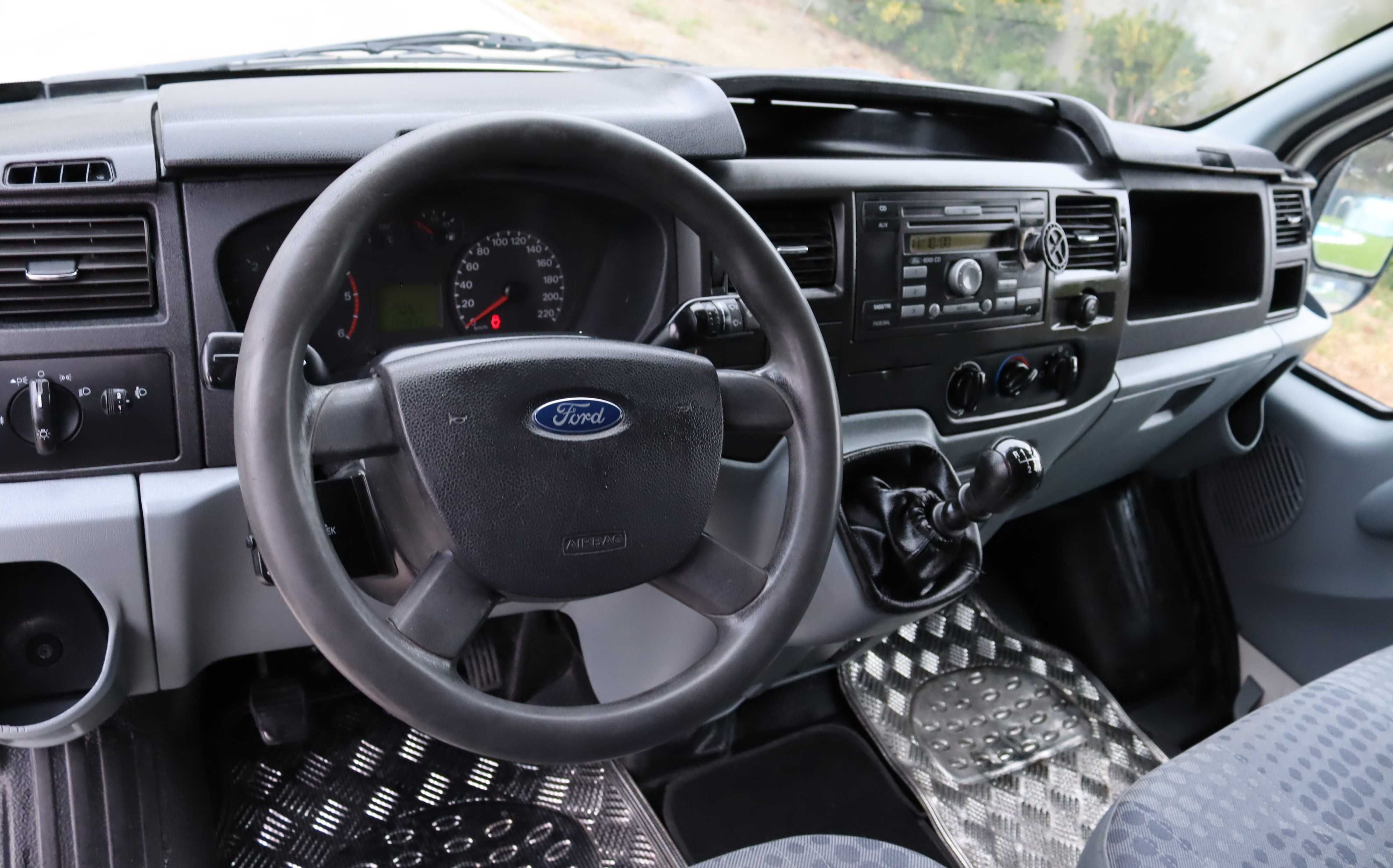 Ford Transit C/ Nova 124.833km