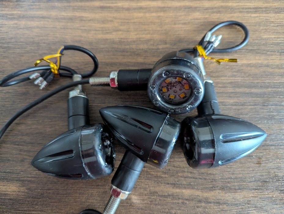 Поворотники, поворотні сигнали