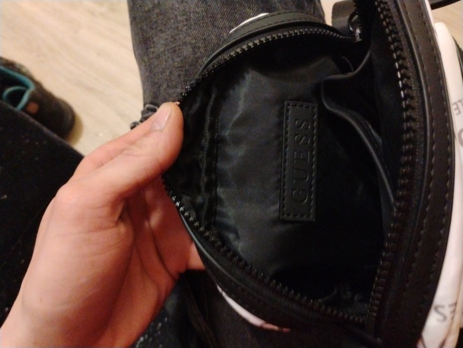 Saszetka/Nerka Guess  los Angeles nowa !!