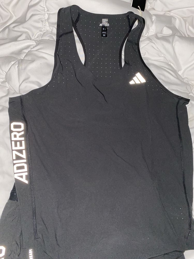 Майка та шорти для бігу Adidas Adizero
