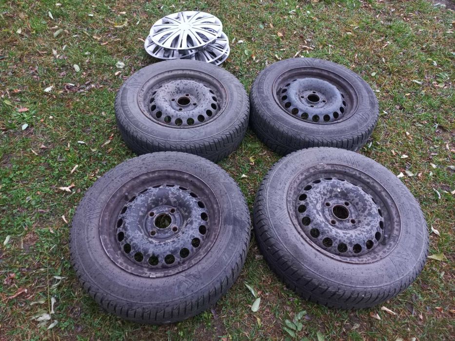 Felgi stalowe 14 z oponami zimowymi